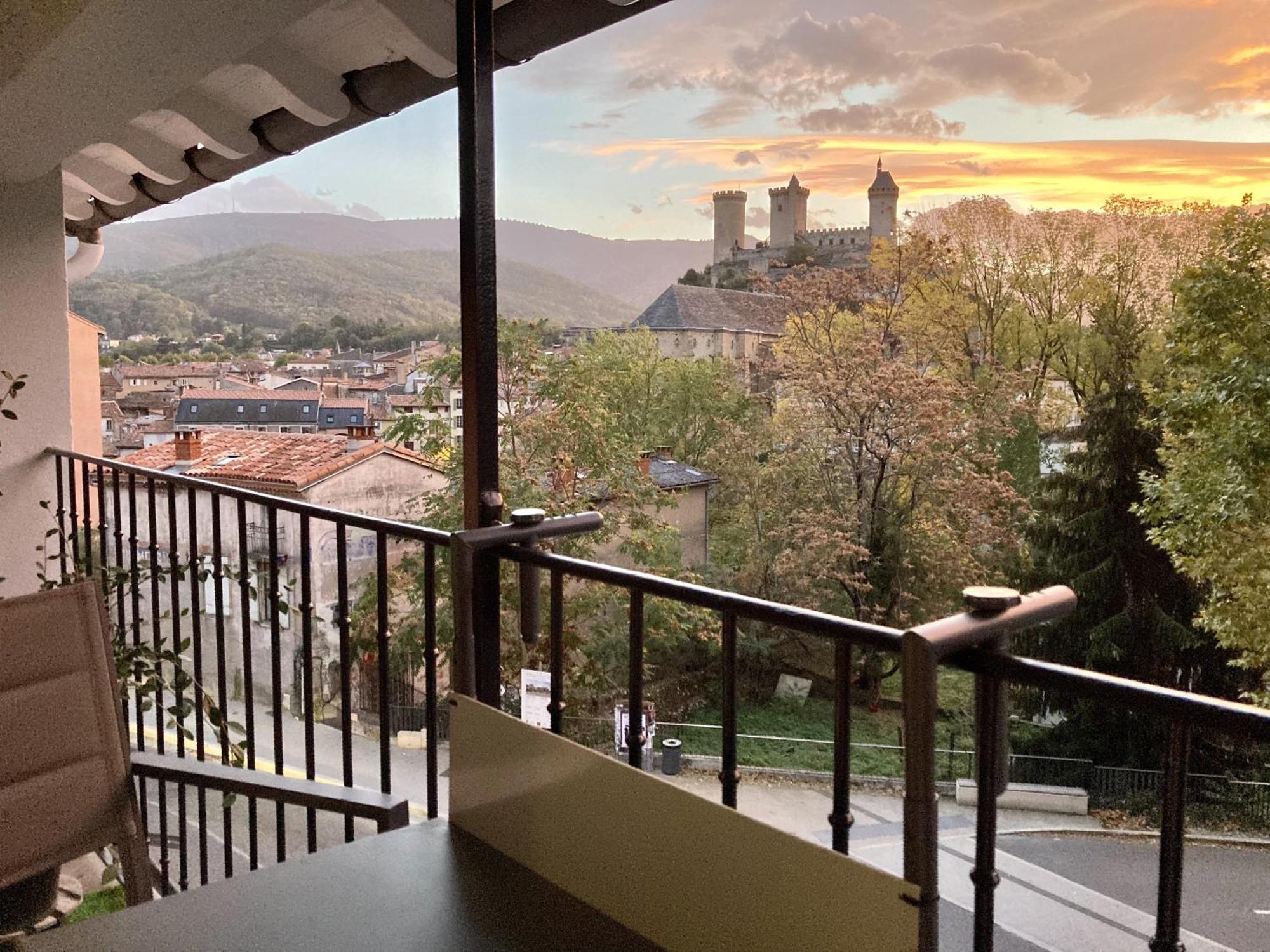 Aux 4 Logis Appart-Hotel - Studio Le Roof - Une Vue Splendide - Petit Dejeuner Inclus 1Ere Nuit Foix Extérieur photo